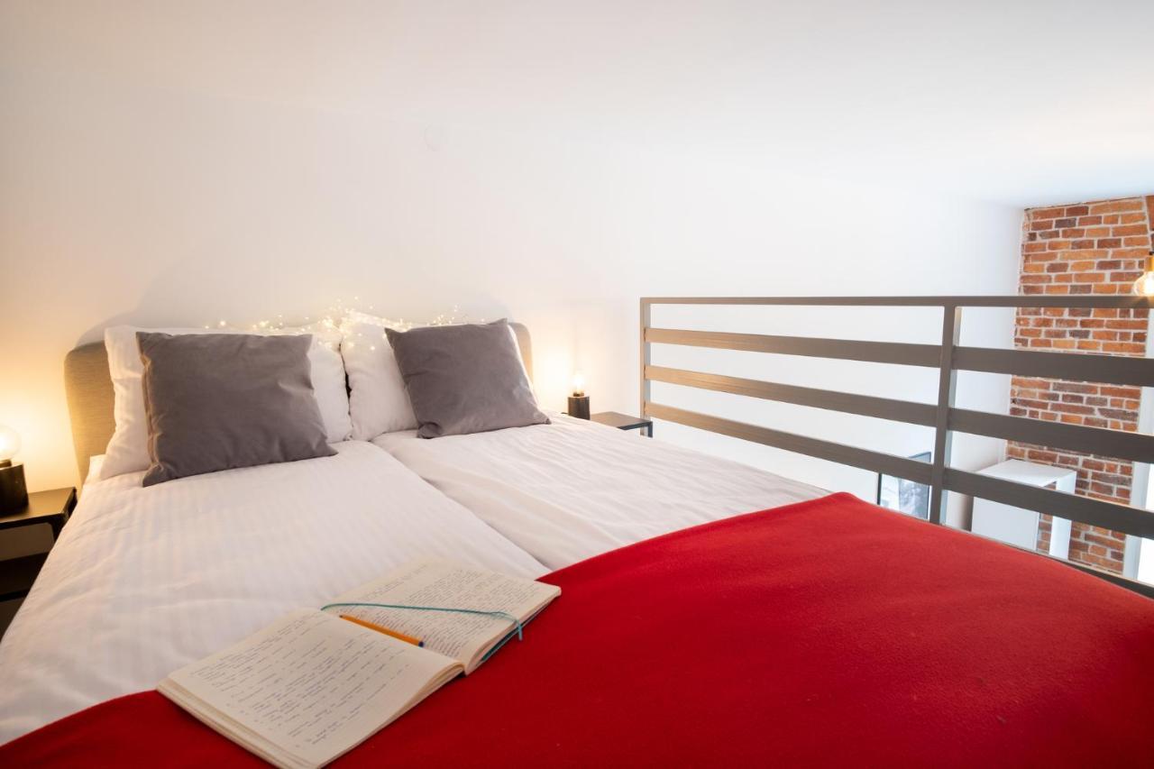 Tower Street Apartments Краків Екстер'єр фото