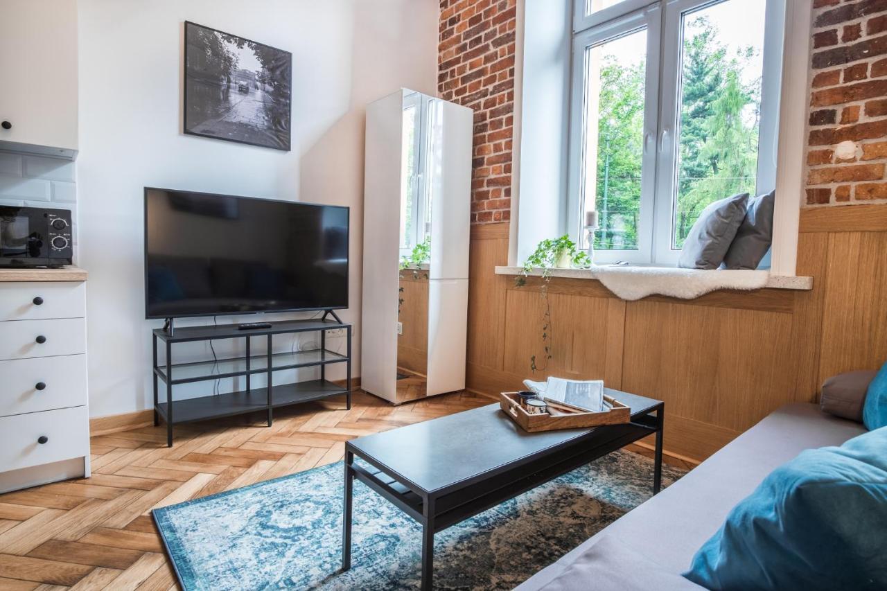 Tower Street Apartments Краків Екстер'єр фото