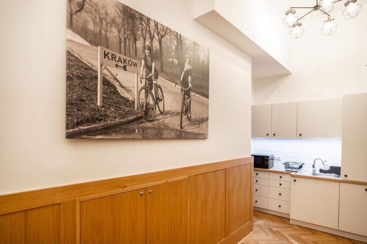 Tower Street Apartments Краків Екстер'єр фото